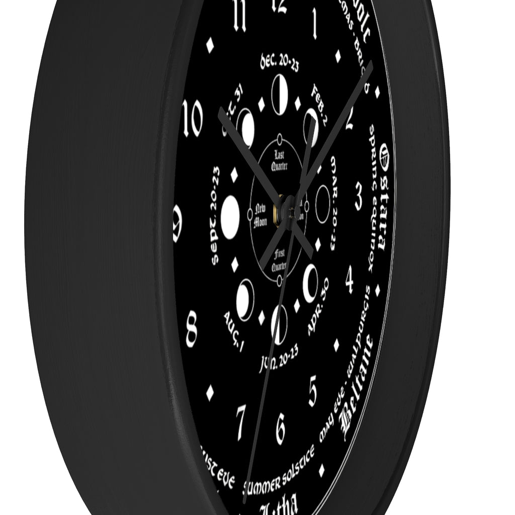 Wall clock -  Wicca Pagan Celtic Triquetra - Black